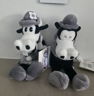 the disney store collectible plush horace horsecollar and clarabelle cow